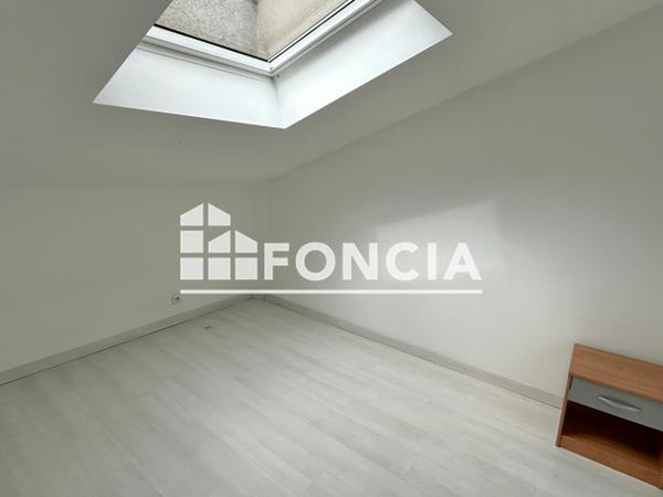 Location Appartement 4 pièces 75.93 m² - 22 RUE DES QUATRE EGLISES Nancy 54000