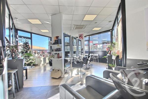 à vendre  360 m2 OBERHOFFEN SUR MODER - 67