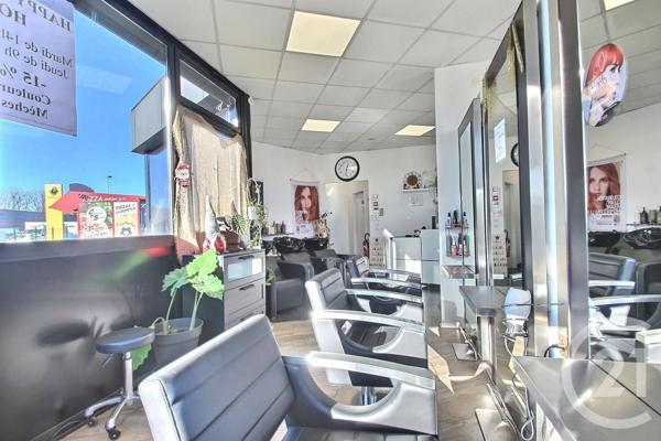 à vendre  360 m2 OBERHOFFEN SUR MODER - 67