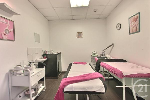 à vendre  360 m2 OBERHOFFEN SUR MODER - 67