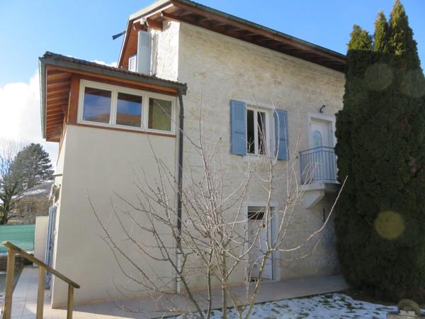 Maison à vendre 5 pièces de 116 m² sur terrain de 365 m² clos à HAUTEVILLE LOMPNES (01)