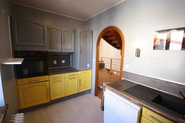 Maison à vendre 5 pièces de 116 m² sur terrain de 365 m² clos à HAUTEVILLE LOMPNES (01)