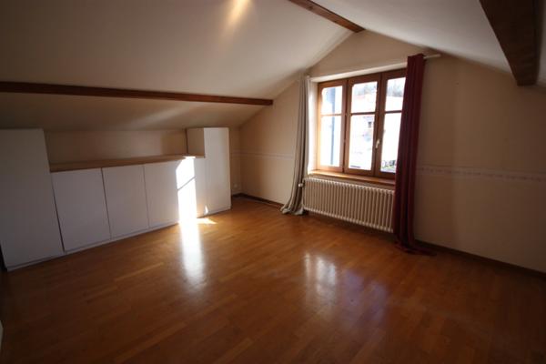 Maison à vendre 5 pièces de 116 m² sur terrain de 365 m² clos à HAUTEVILLE LOMPNES (01)