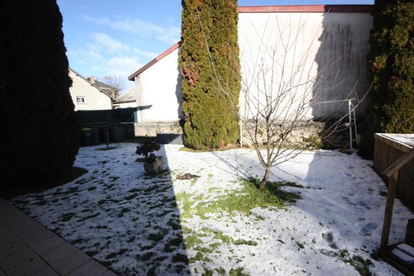 Maison à vendre 5 pièces de 116 m² sur terrain de 365 m² clos à HAUTEVILLE LOMPNES (01)