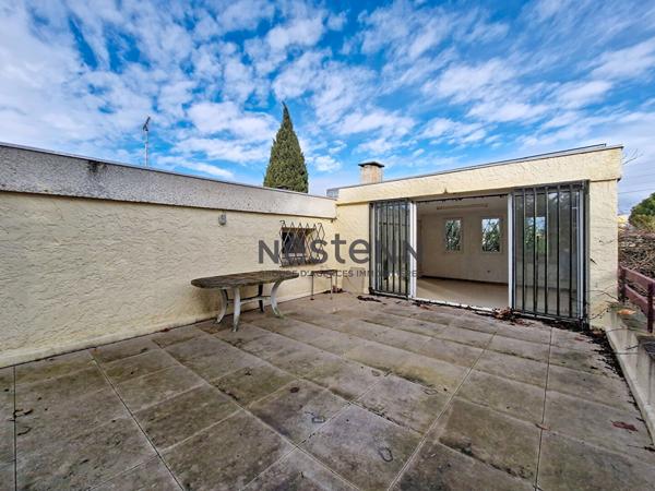 Maison Lunel 8 pièce(s) 255 m2