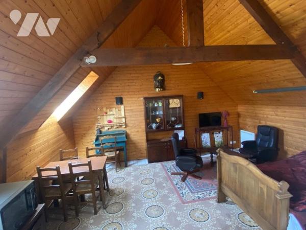 Bien immobilier avec parc clos pour résidence principale ou parfait pour maison d'hôtes