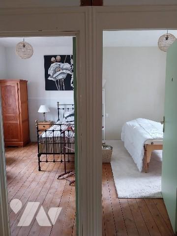 Bien immobilier avec parc clos pour résidence principale ou parfait pour maison d'hôtes