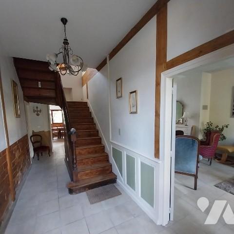 Bien immobilier avec parc clos pour résidence principale ou parfait pour maison d'hôtes