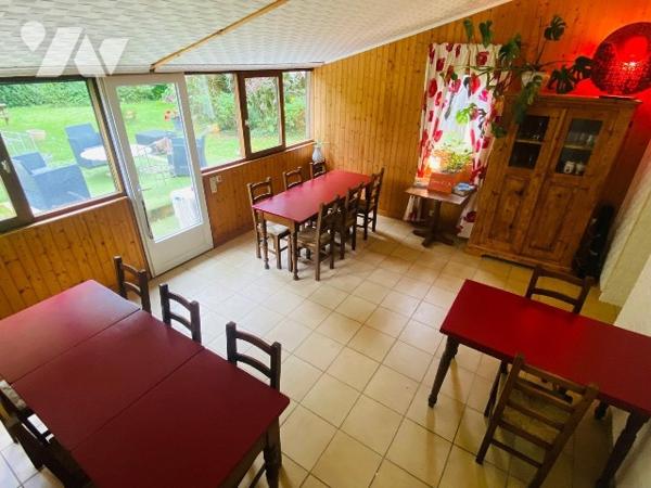 Bien immobilier avec parc clos pour résidence principale ou parfait pour maison d'hôtes