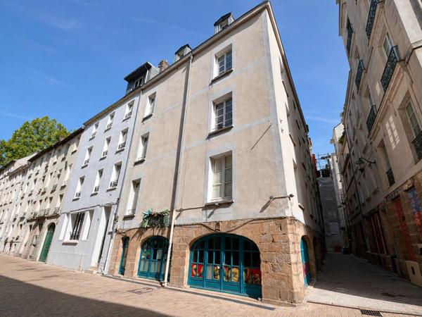 Centre historique de Nantes — 80 m² au charme rare, 3 chambres, rénové avec goût : à investir ou à habiter