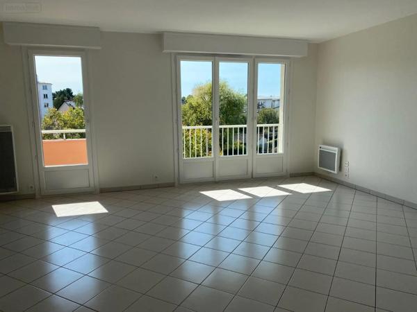 Location - Appartement Rennes 35000 3 pièces 75 m 2