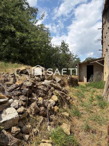 Ancienne grange sur un terrain de 1200 m2  offrant de belles perspectives d'agencements