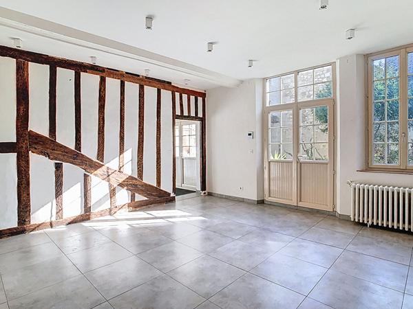 Propriete de caractere 30 mn Angers ideale pour residence familiale et/ou investissement locatif