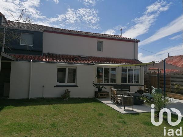 Maison à vendre 7 pièces 150 m² Saint-Michel-Chef-Chef