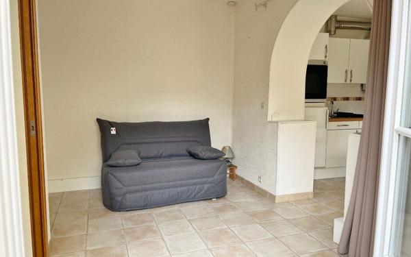 Appartement à louer    1 pièce • 25,13 m2 Versailles