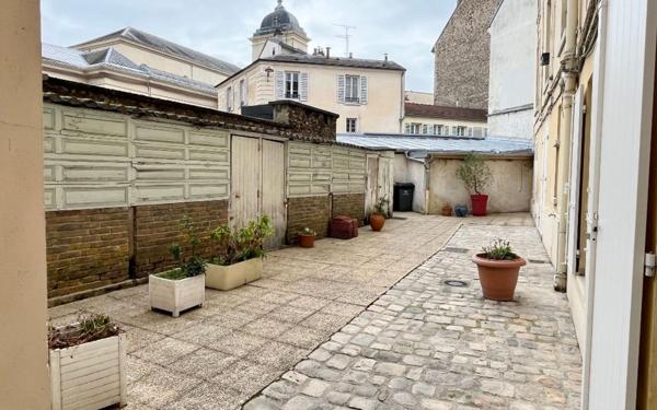 Appartement à louer    1 pièce • 25,13 m2 Versailles