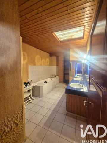 Maison à vendre 5 pièces 132 m² Agen