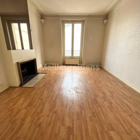 Appartement de 2 pièces Le Raincy Gare! 3 min RER E...