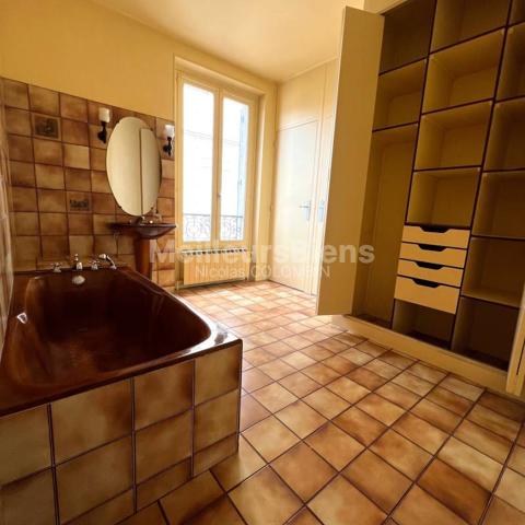 Appartement de 2 pièces Le Raincy Gare! 3 min RER E...