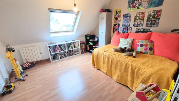 Gouesnach (29950) GOUESNACH -Maison récente de 6 pièces principales sur 1151 m² et double garage de 78 m².