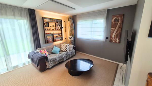 Gouesnach (29950) GOUESNACH -Maison récente de 6 pièces principales sur 1151 m² et double garage de 78 m².