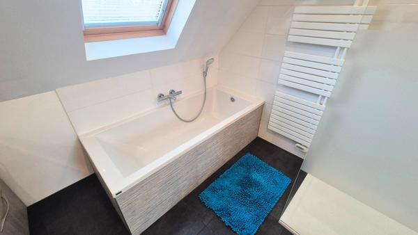 Gouesnach (29950) GOUESNACH -Maison récente de 6 pièces principales sur 1151 m² et double garage de 78 m².