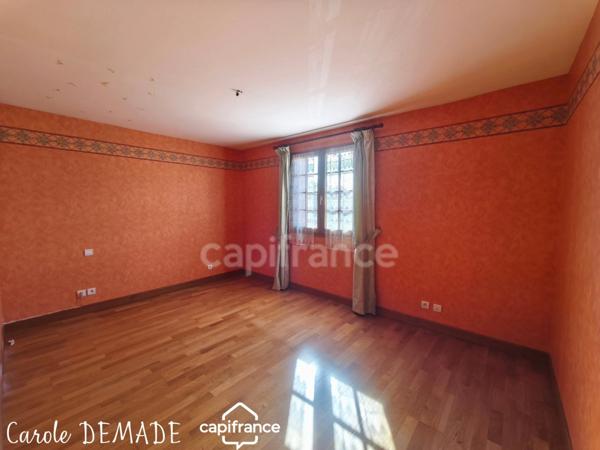 ECHAUFFOUR (61) - A vendre maison familiale de 188 m² – 5 chambres – Grand sous-sol total aménageable – Jardin paysagé – Secteur calme