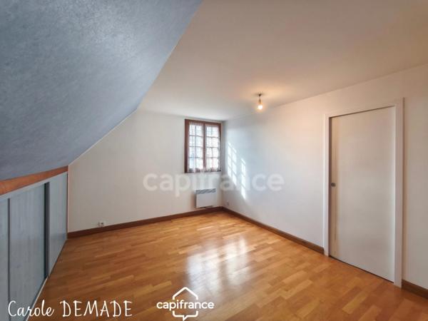 ECHAUFFOUR (61) - A vendre maison familiale de 188 m² – 5 chambres – Grand sous-sol total aménageable – Jardin paysagé – Secteur calme