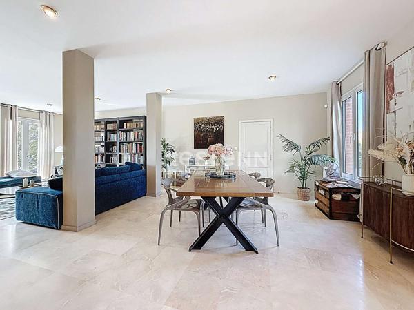 À VENDRE - LABASTIDETTE - Maison familiale rénovée avec piscine ? 5 chambres ? Suite parentale