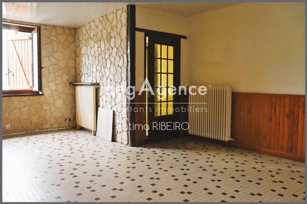 Maison à La Ferté-Gaucher, 77320 - 6 pièces 130m²