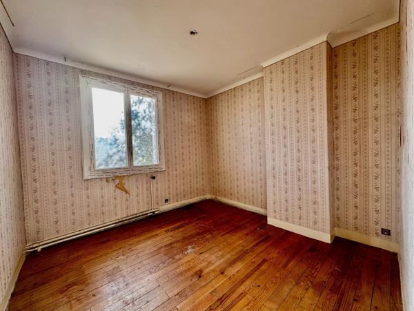 Maison T4 avec jardin fort potentiel à réhabiliter