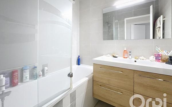 Appartement à vendre    3 pièces • 62,05 m2 Clamart