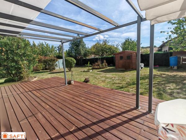 Maison sur 2 niveaux aménagés secteur calme