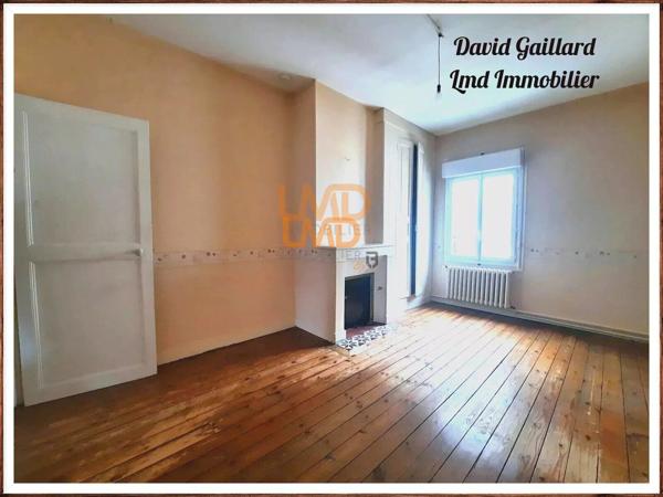 Maison de bourg T4-terrasse-Proche Commodités