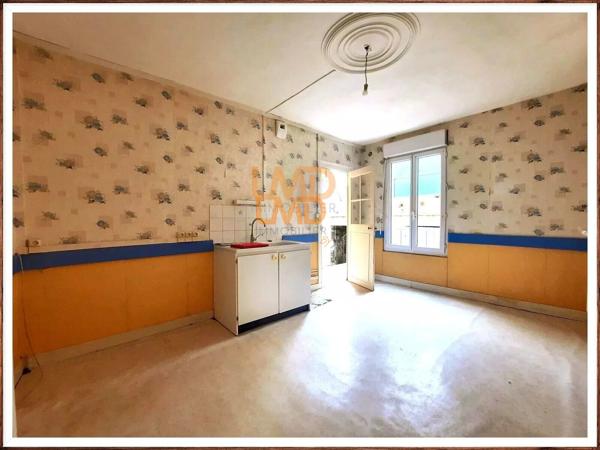 Maison de bourg T4-terrasse-Proche Commodités