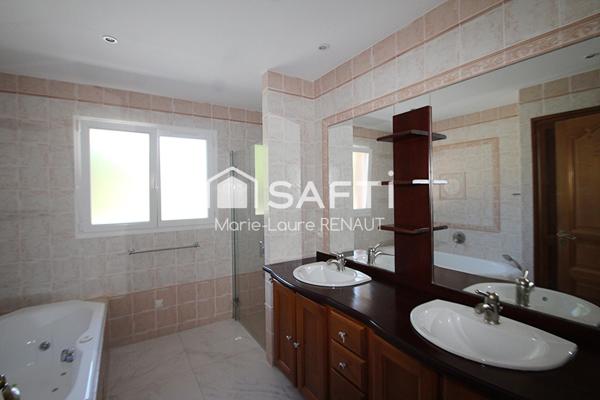 30 minutes de TOULOUSE : Propriété de 2 habitations (171m² et 83m²) - Env 1Ha - Pisicine