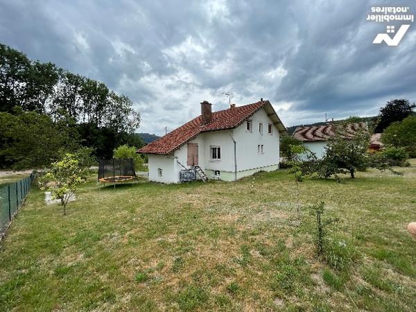 Maison individuelle d'habitation avec terrain
