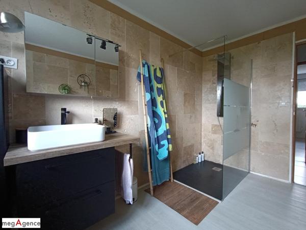 Maison à Oisemont, 80140 - 6 pièces 168m²