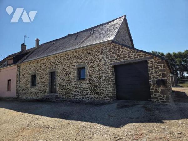 SAINT FRAIMBAULT DE PRIERES- Maison en pierres en campagne couverte en ardoises naturelles, pro...