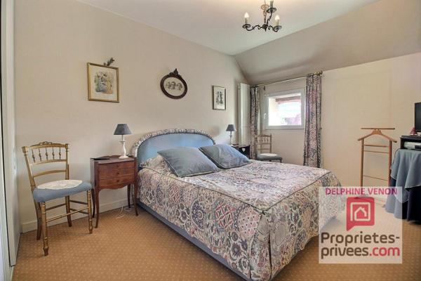 Exclusivité - Maison  de 145 m² avec 4 chambres  dont 2 en rdc à Saint Denis De L Hotel