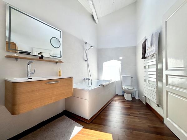 Loft exceptionel de 272m² - Chartrons , Bordeaux