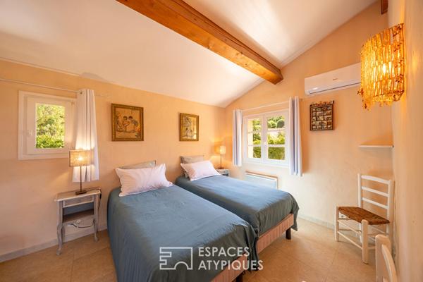 Maison de charme Provençal avec piscine et vue mer