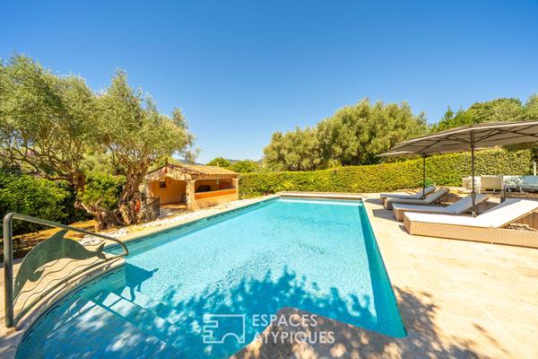 Maison de charme Provençal avec piscine et vue mer