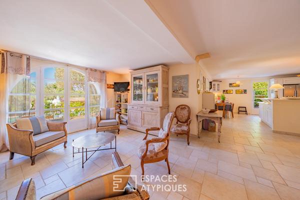 Maison de charme Provençal avec piscine et vue mer