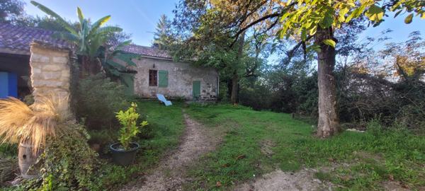 Ancienne - 7 pièces - 238 m²