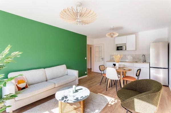 "APPARTEMENT MEUBLÉ 4 PIECES LE MANS 64M2"