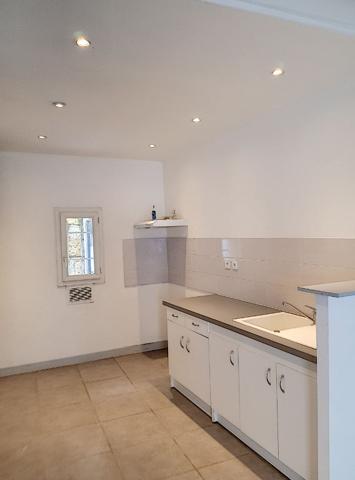 Location maison Castillon-la-Bataille - 3 pièce(s) - 90 m² - 590 €/mois