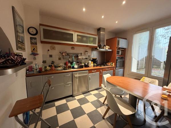 Maison à vendre  7 pièces - 129 m 2   YERRES  - 91