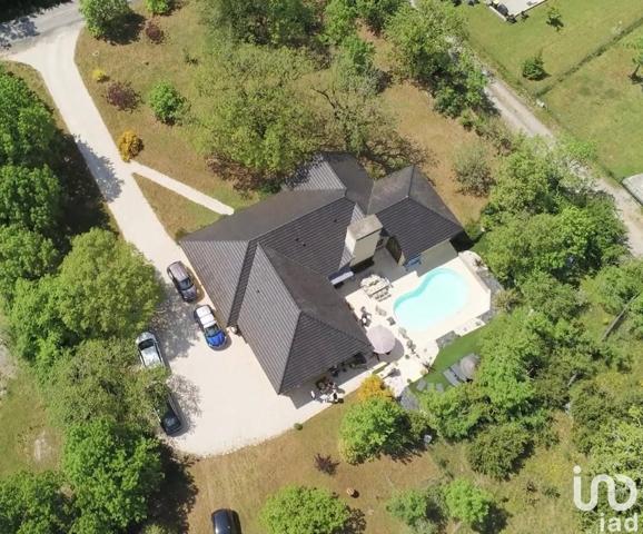 Maison 5 pièces de 150 m² à Brive-la-Gaillarde (19100)