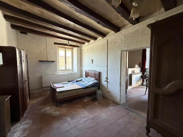 Vente                                                      Maison
                        
                     6 pièces                      107 m2                     à Dissay-sous-Courcillon